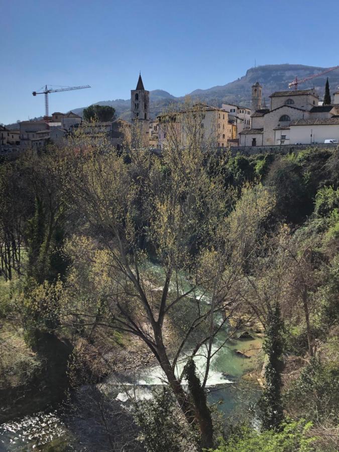 La Casa Sul Fiume Vila Ascoli Piceno Exterior foto